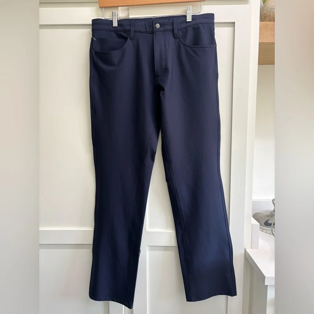 Footjoy Golf Pants Mens Size 33x32 Navy Blue Performance Athletic Fit Trousers